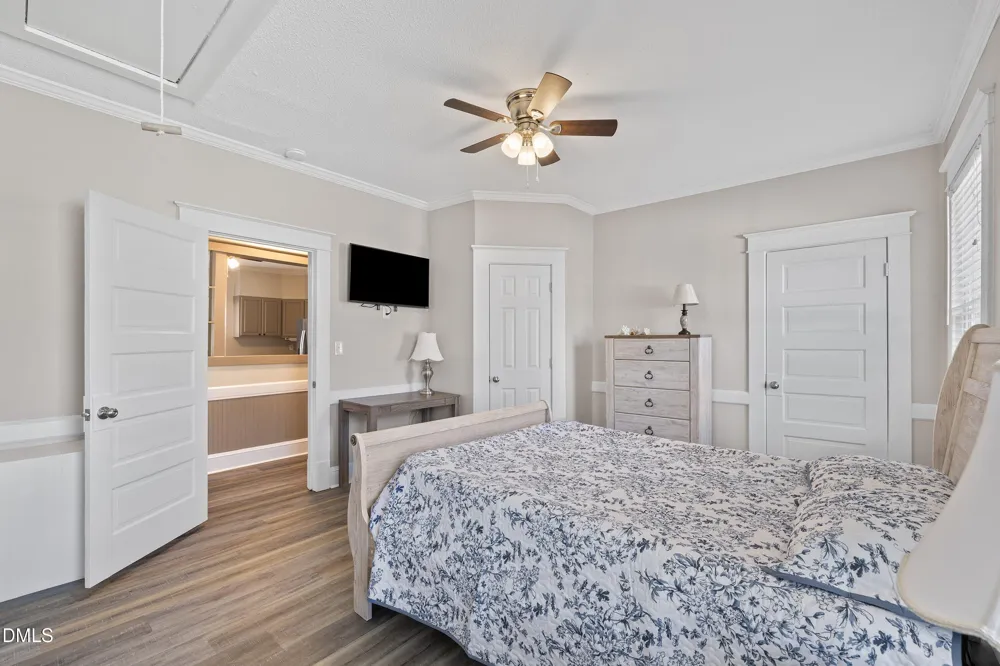403 W E STREET Erwin, NC 28334