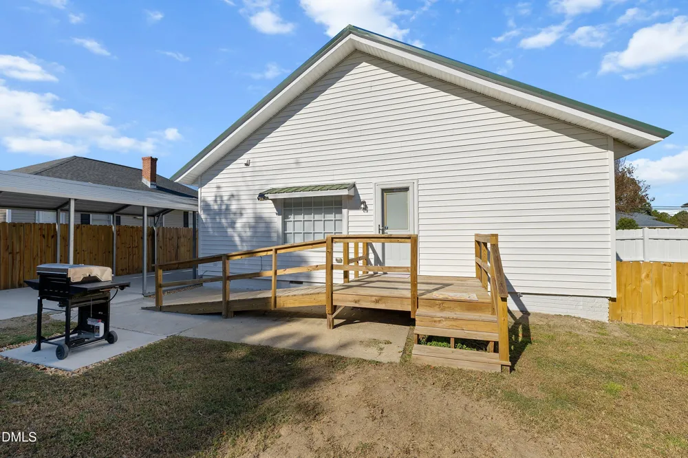 403 W E STREET Erwin, NC 28334
