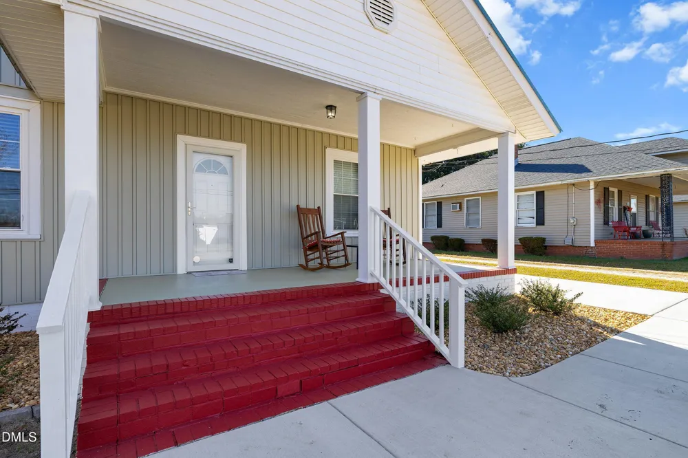 403 W E STREET Erwin, NC 28334