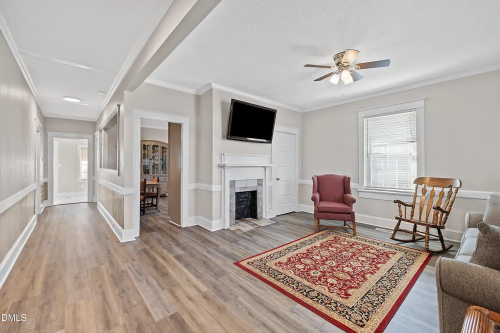 403 W E STREET Erwin, NC 28334
