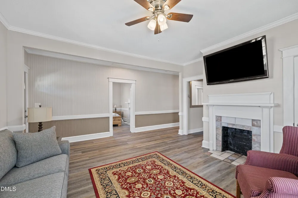 403 W E STREET Erwin, NC 28334