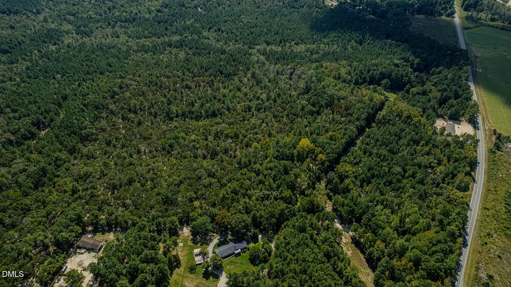 120 Lindsey Lane Eagle Springs, NC 27242