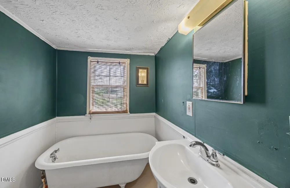 679 Mintz Road Roseboro, NC 28382