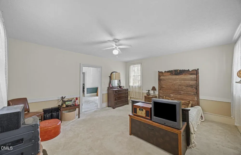 679 Mintz Road Roseboro, NC 28382