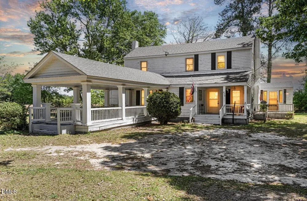 679 Mintz Road Roseboro, NC 28382
