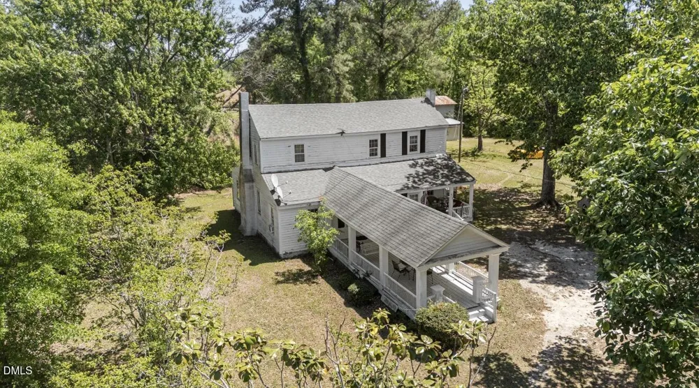 679 Mintz Road Roseboro, NC 28382