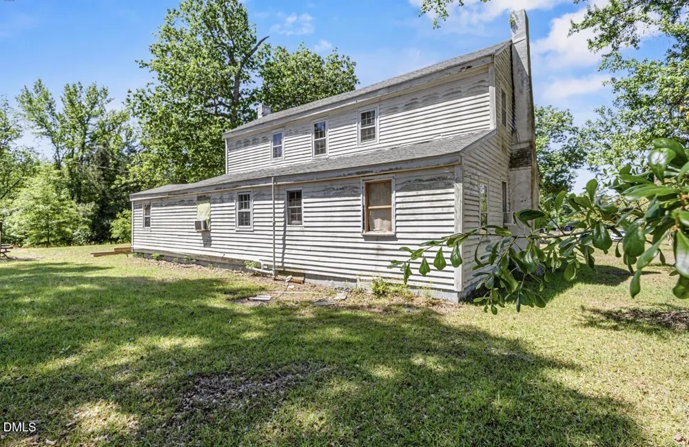 679 Mintz Road Roseboro, NC 28382
