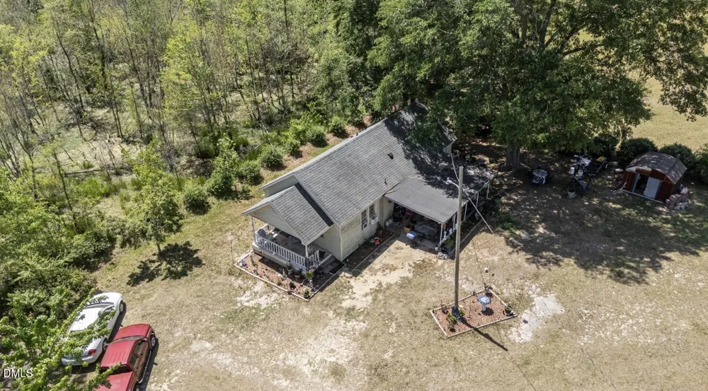 679 Mintz Road Roseboro, NC 28382