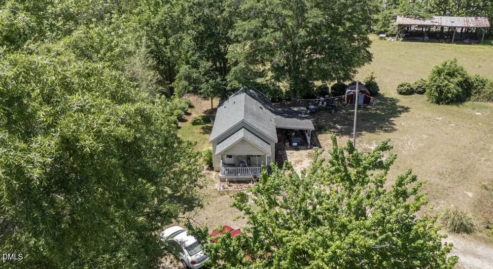 679 Mintz Road Roseboro, NC 28382
