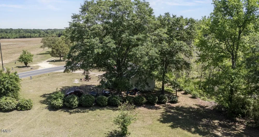 679 Mintz Road Roseboro, NC 28382