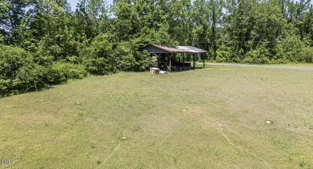 679 Mintz Road Roseboro, NC 28382