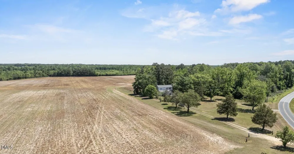 679 Mintz Road Roseboro, NC 28382