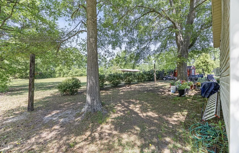 679 Mintz Road Roseboro, NC 28382
