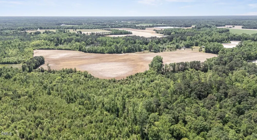 679 Mintz Road Roseboro, NC 28382
