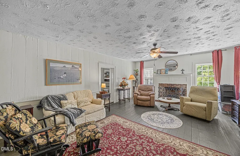 679 Mintz Road Roseboro, NC 28382