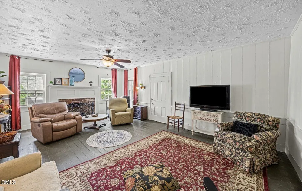 679 Mintz Road Roseboro, NC 28382
