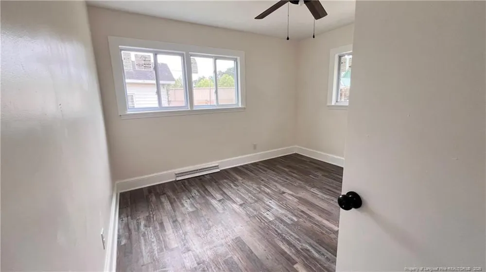 212 Peachtree Street Red Springs, NC 28377