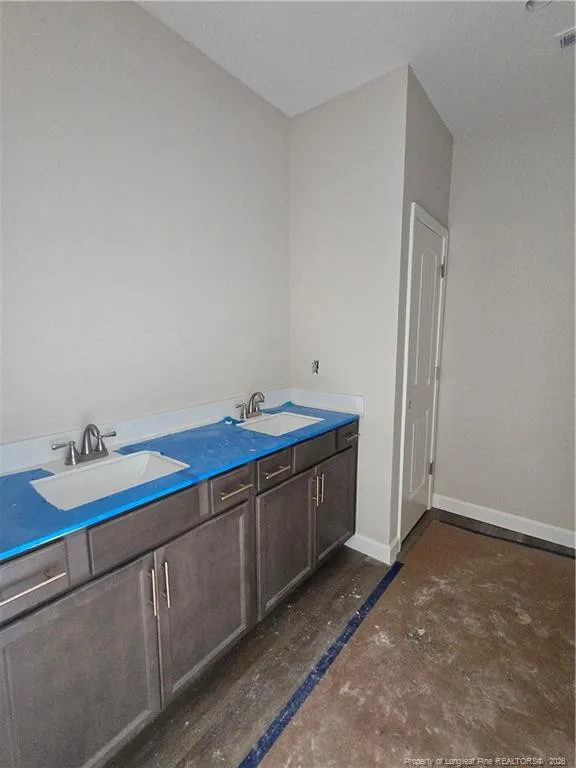 4301 Kirkhill Court Wade, NC 28395