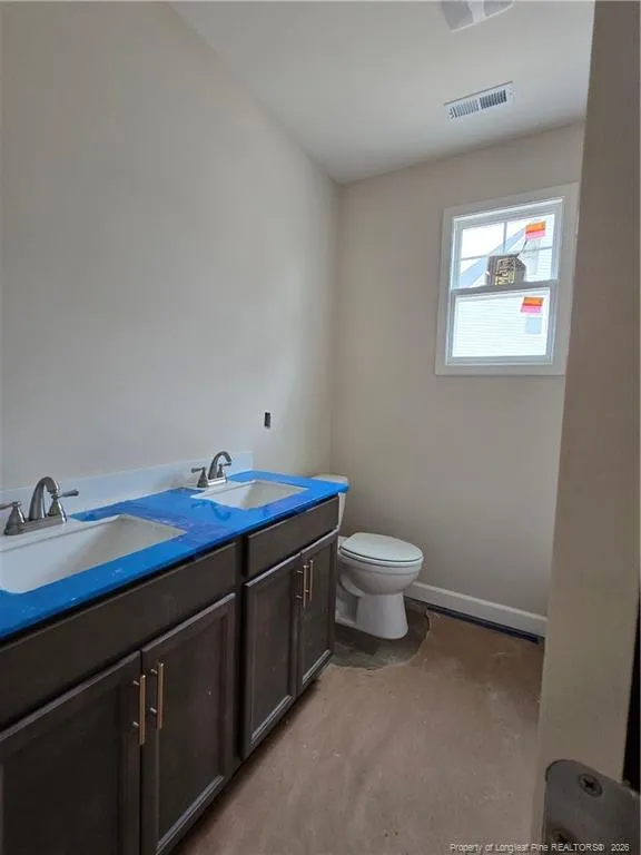 4301 Kirkhill Court Wade, NC 28395