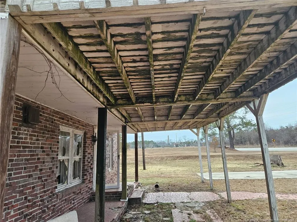 1737 W Carthage Road Lumberton, NC 28360