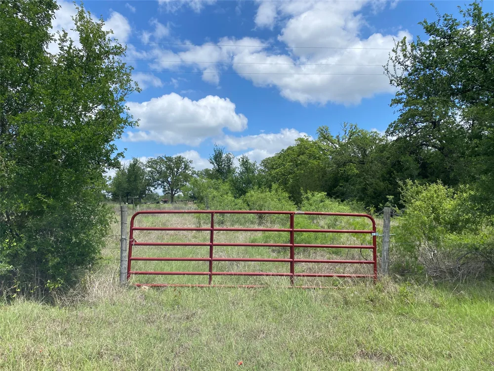 N HWY 77 Lincoln, TX 78948