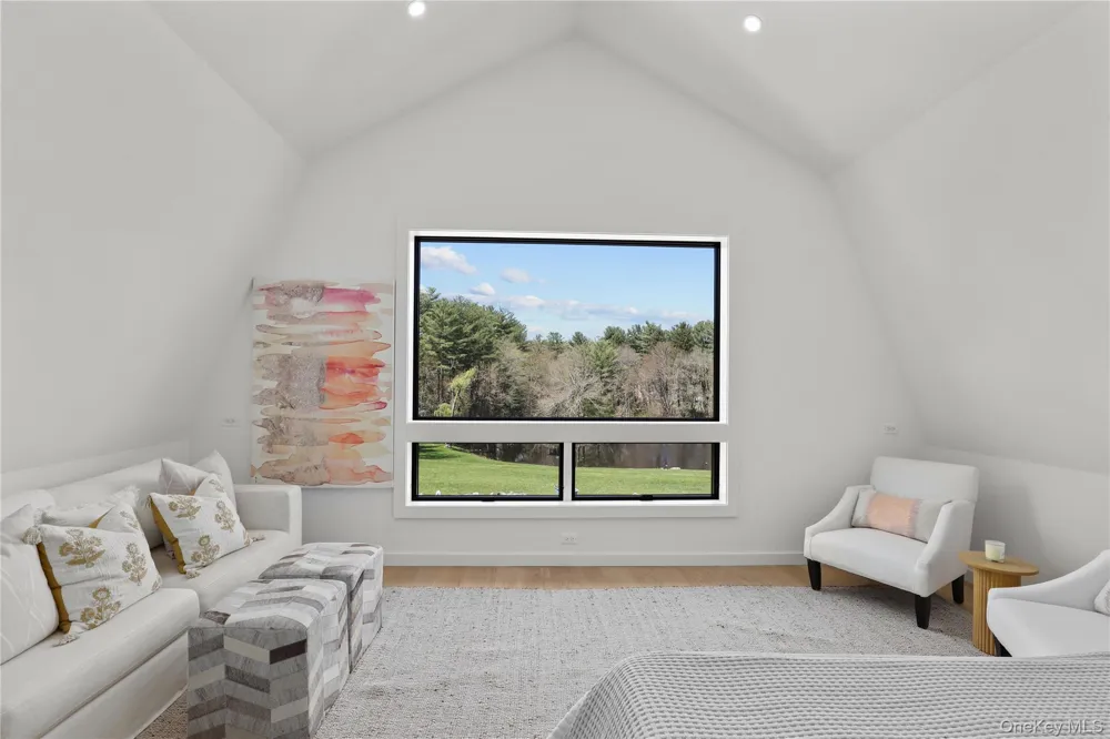 39 Old Snake Hill Road Pound Ridge, NY 10576