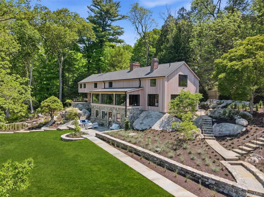 39 Old Snake Hill Road Pound Ridge, NY 10576