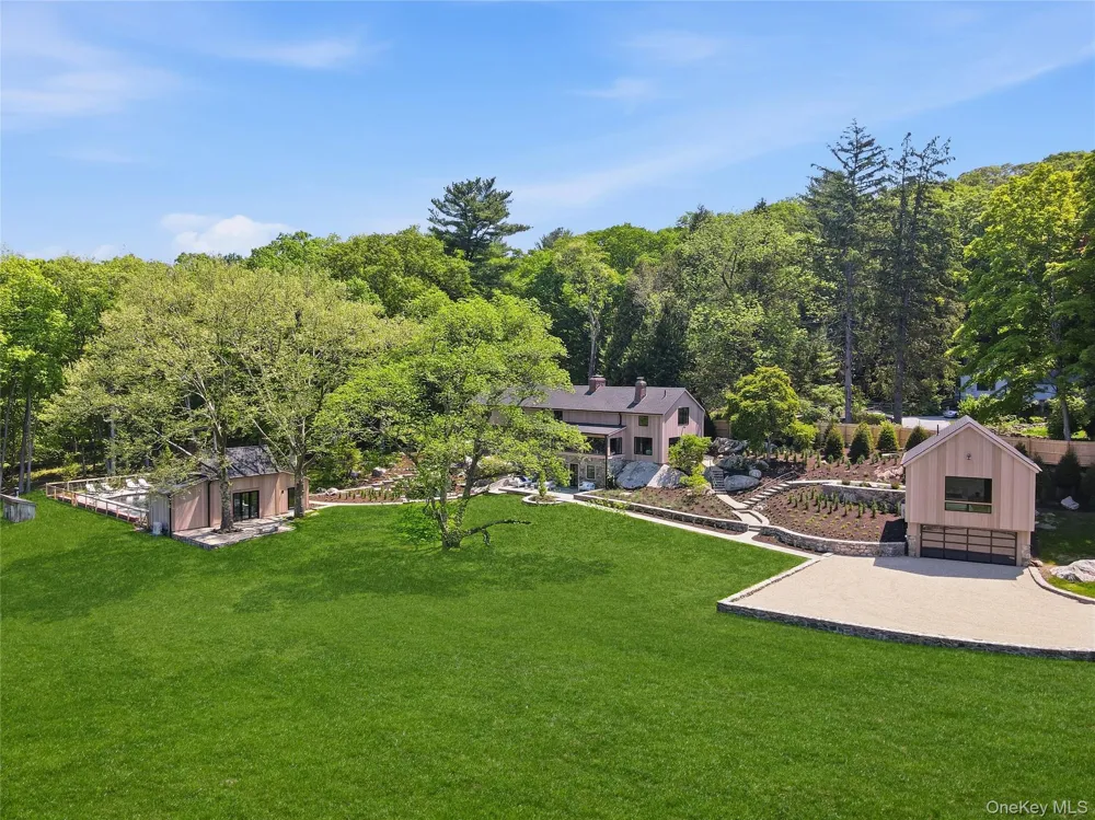 39 Old Snake Hill Road Pound Ridge, NY 10576