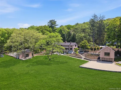 39 Old Snake Hill Road