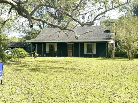 1207 Half Moon Drive