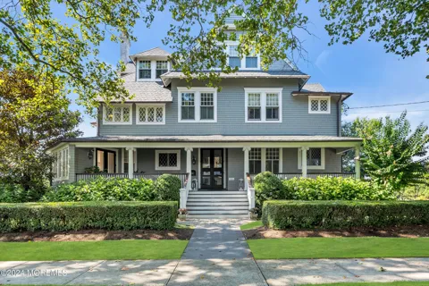 207 Monmouth Avenue