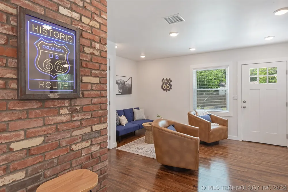 938 S Sandusky Avenue Tulsa, OK 74112