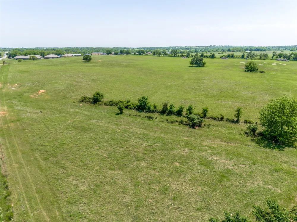 599 Lone Star Poolville, TX 76487