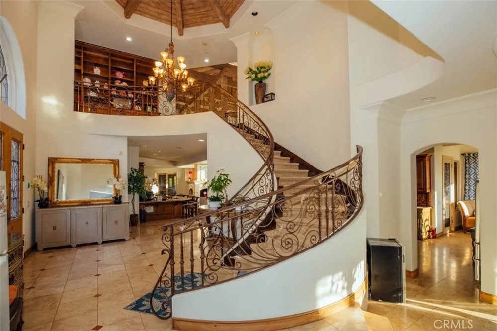 365 Oak Mountain Road Bradbury, CA 91008