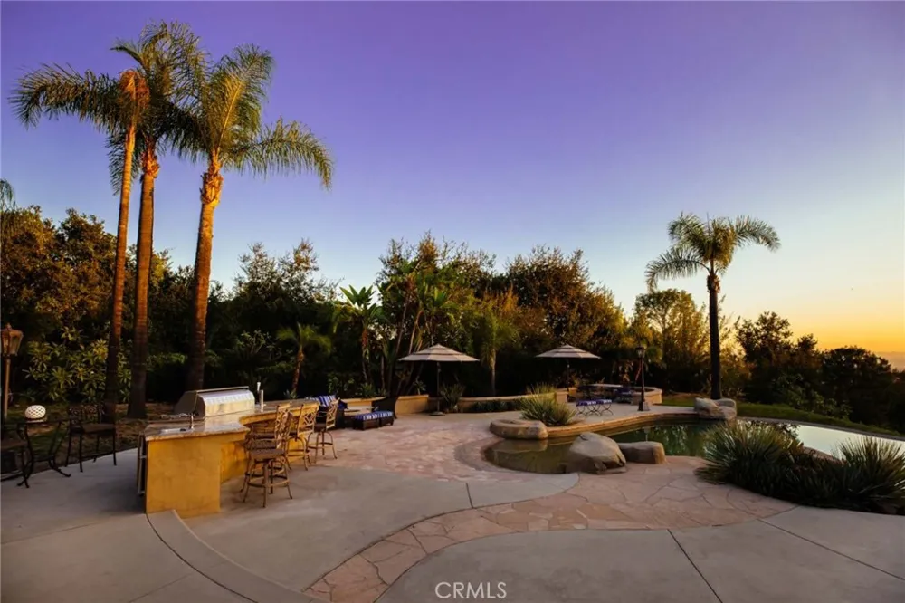 365 Oak Mountain Road Bradbury, CA 91008