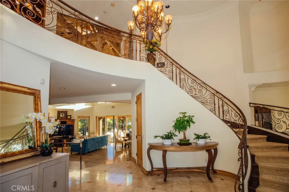365 Oak Mountain Road Bradbury, CA 91008