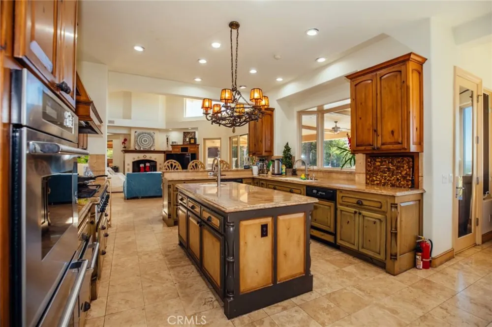 365 Oak Mountain Road Bradbury, CA 91008