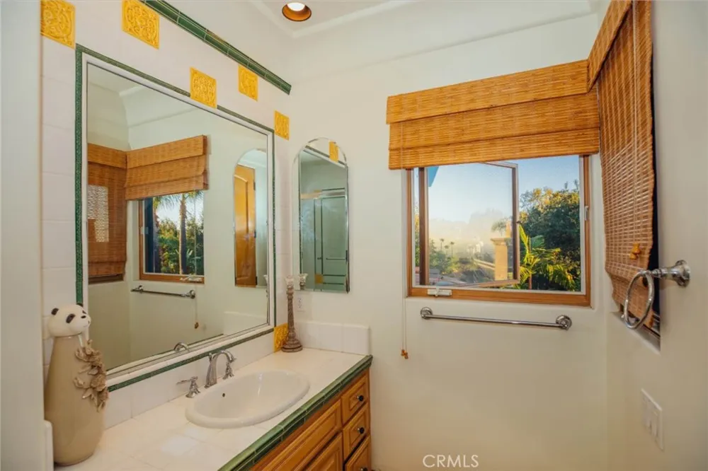 365 Oak Mountain Road Bradbury, CA 91008
