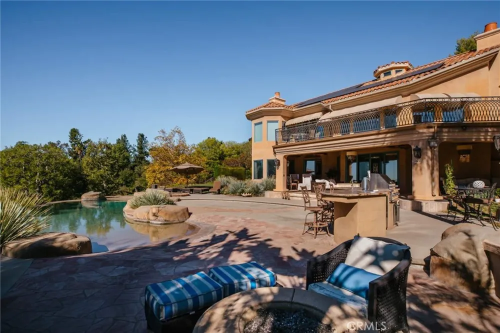 365 Oak Mountain Road Bradbury, CA 91008