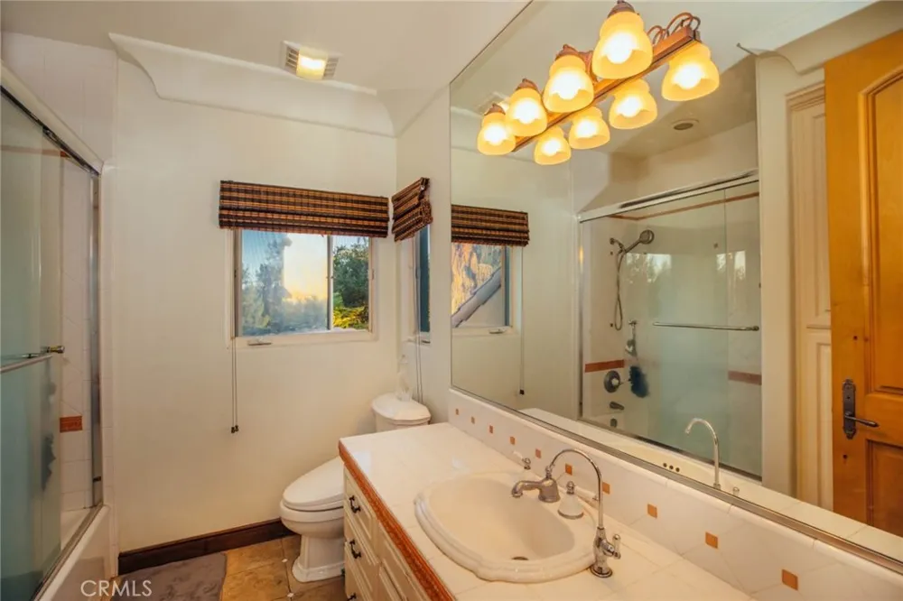 365 Oak Mountain Road Bradbury, CA 91008