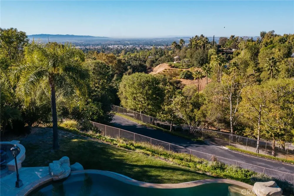 365 Oak Mountain Road Bradbury, CA 91008