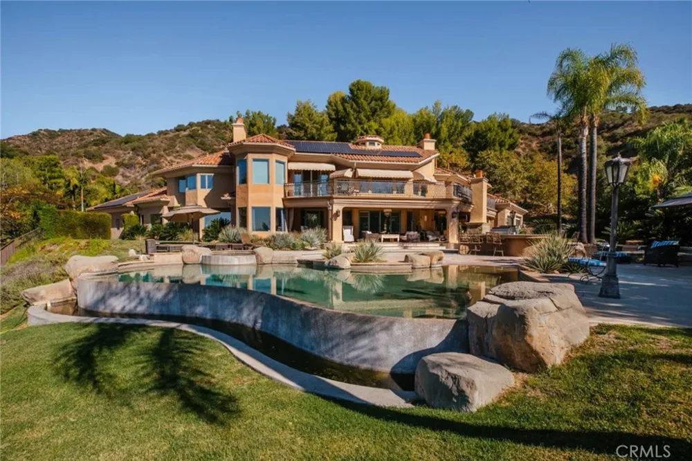 365 Oak Mountain Road Bradbury, CA 91008