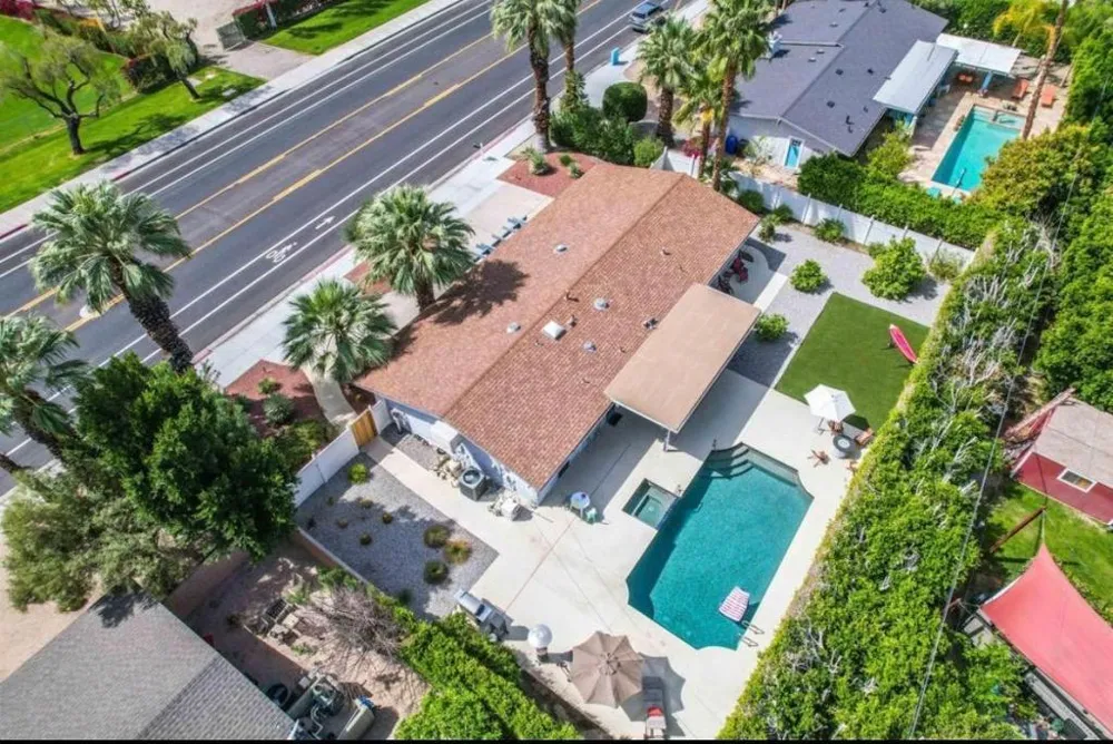 1962 E Baristo Road Palm Springs, CA 92262