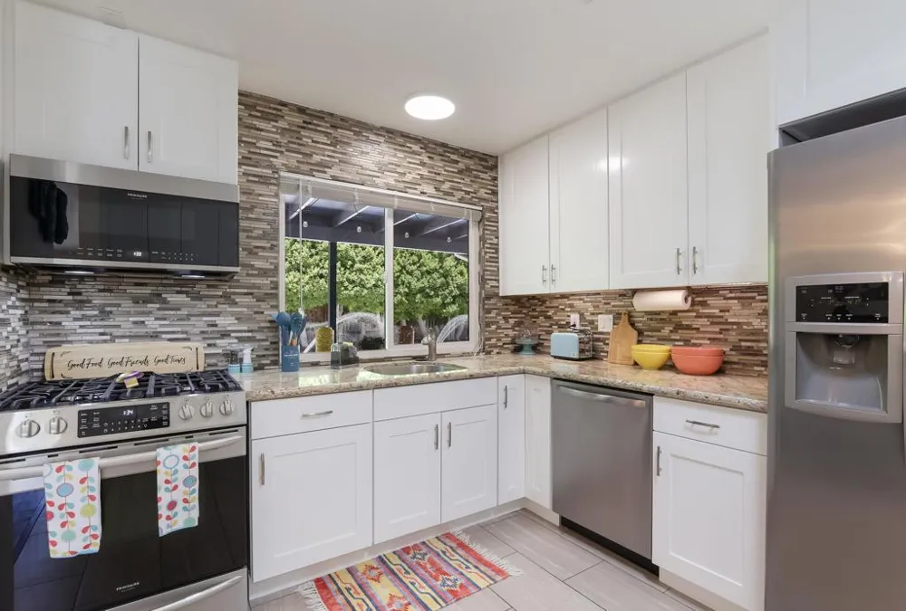 1962 E Baristo Road Palm Springs, CA 92262
