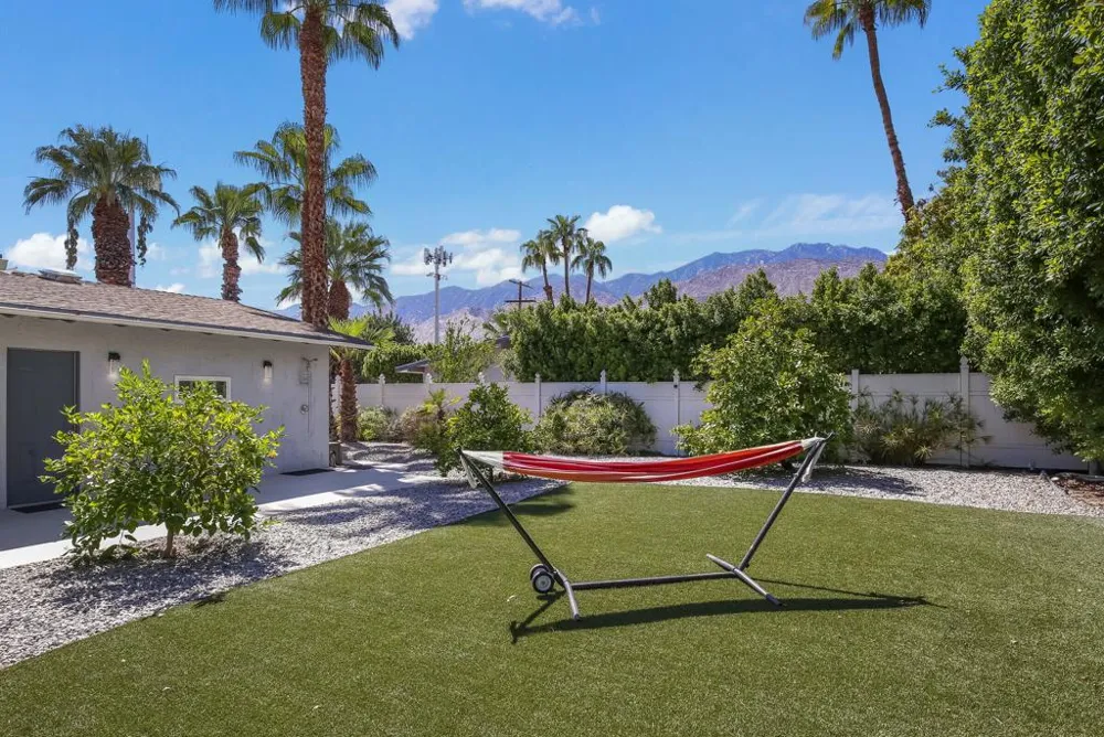 1962 E Baristo Road Palm Springs, CA 92262