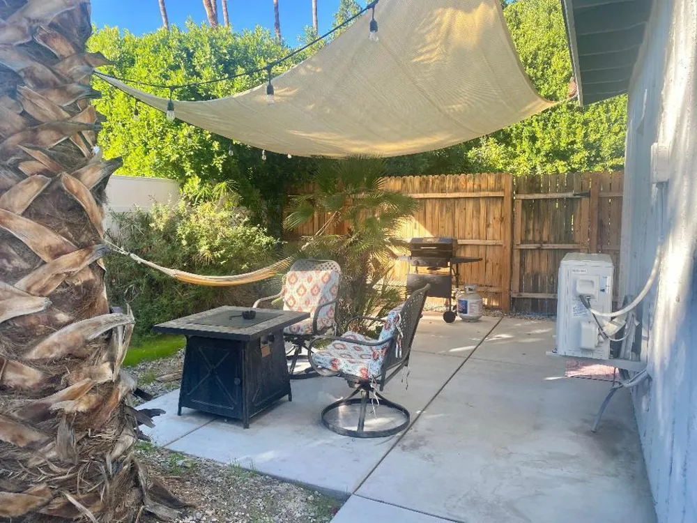 1962 E Baristo Road Palm Springs, CA 92262