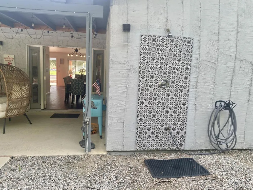 1962 E Baristo Road Palm Springs, CA 92262