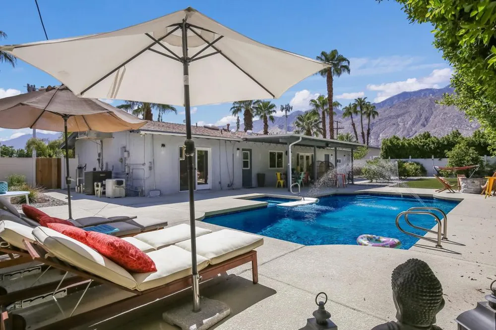 1962 E Baristo Road Palm Springs, CA 92262