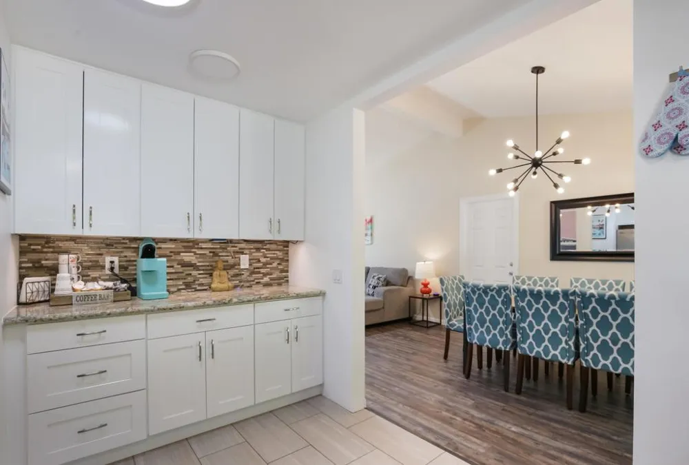 1962 E Baristo Road Palm Springs, CA 92262