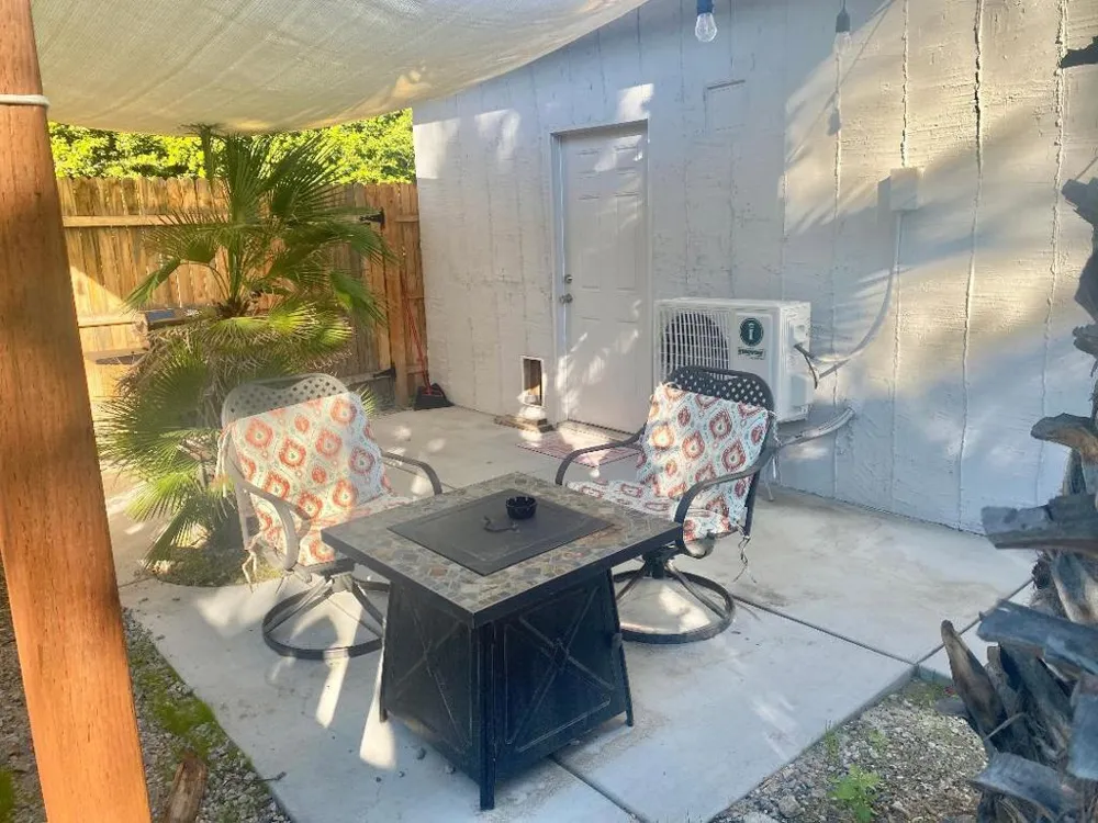 1962 E Baristo Road Palm Springs, CA 92262